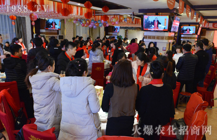 來我的懷里或者讓我住進(jìn)你的心里——給火爆網(wǎng)的一封信
