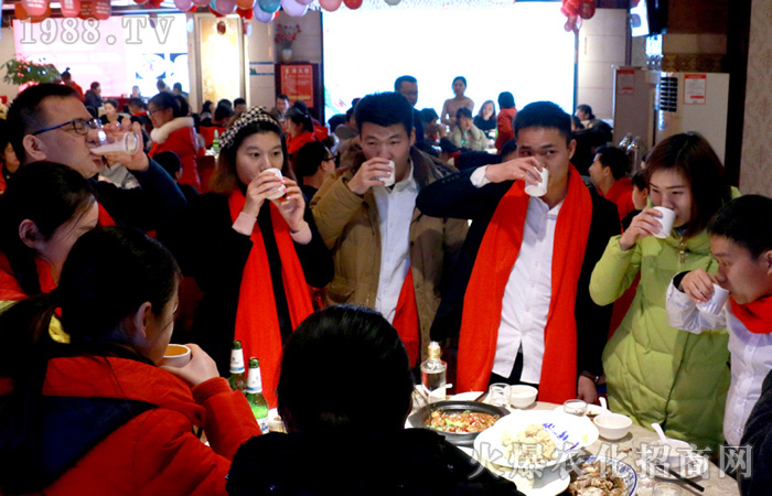 一路挑戰(zhàn)自我,一起引燃未來(lái)