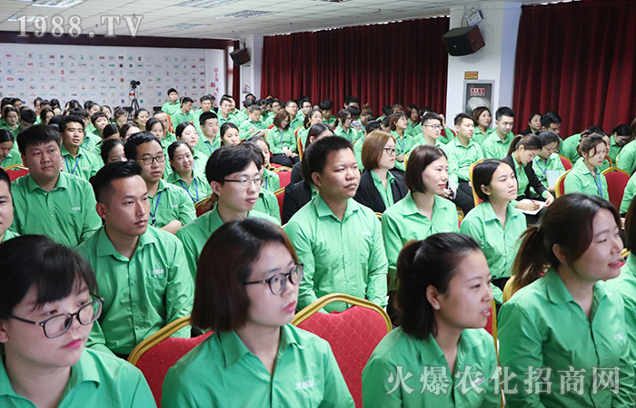 人無(wú)禮則不生,事無(wú)禮則不成